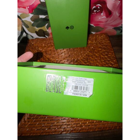 NWT Kate Spade x Target Popcorn Charm Necklace Gift Box - Picture 5 of 5